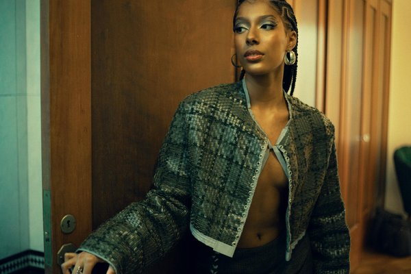 Quelles sont les astuces pour un look féminin estival réussi ?